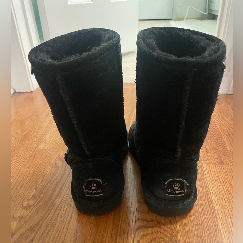 Super adorable black Bear Paw boots! Mid-calf length!